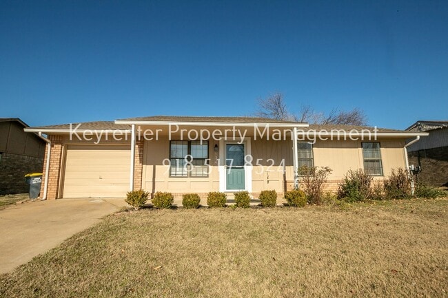 Building Photo - 1341 E 142nd St