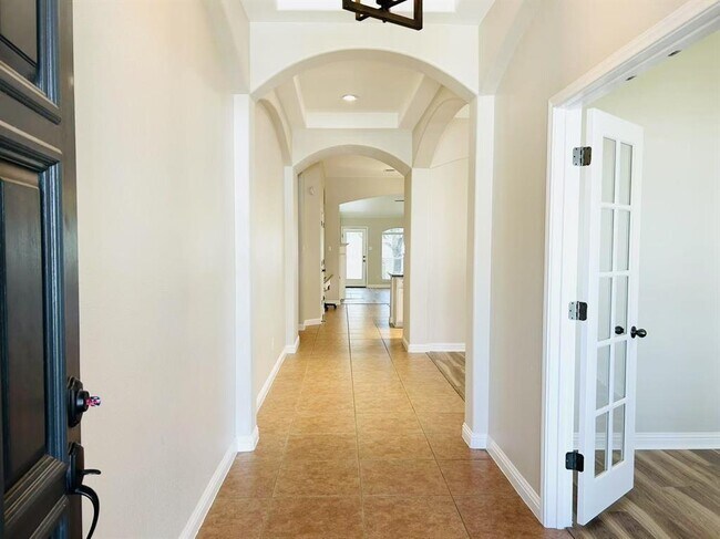 Photo - 3717 Fossilwood Way