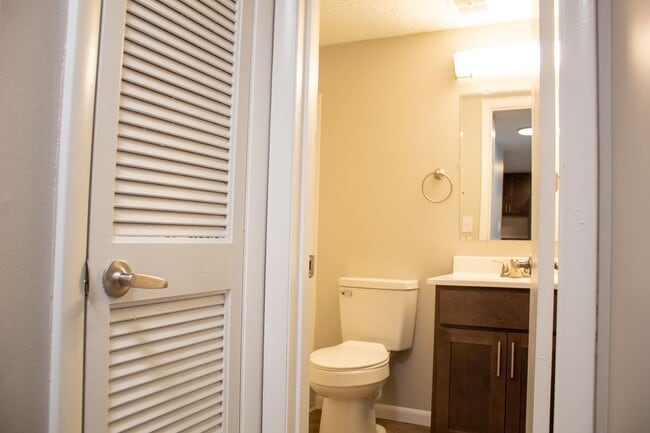 Photo - 107 E Healey