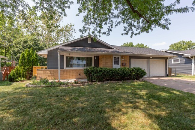 Photo - 1504 Broadview Dr