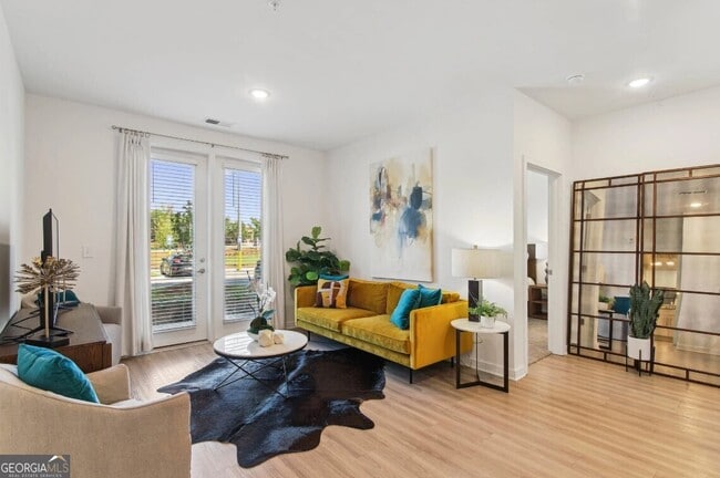 Photo - 550 Webb Gin House Rd Unidad 2406