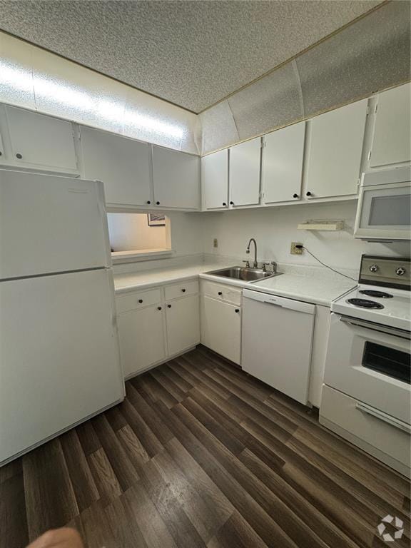 Building Photo - 5300 NE 24th Ter Rental