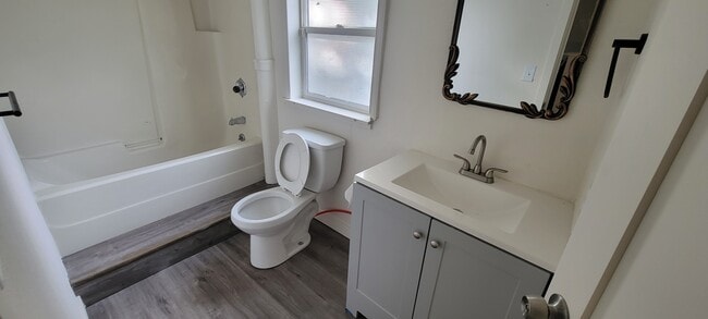 Photo - 11346 Sunnyside Ave N