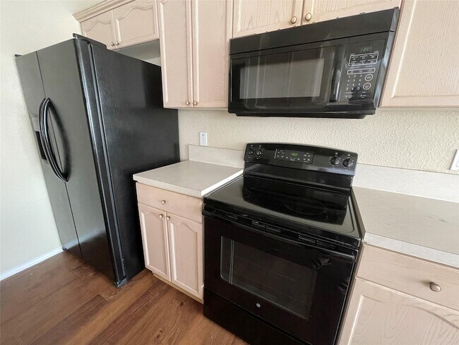 Photo - 4601 St Thomas Pl