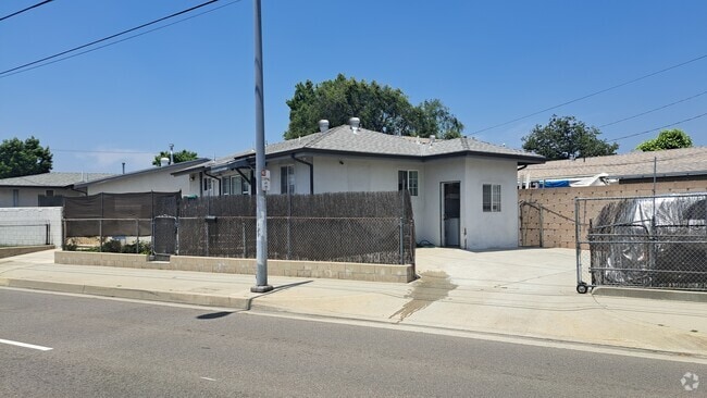 Building Photo - 1221 W Mission Rd Rental