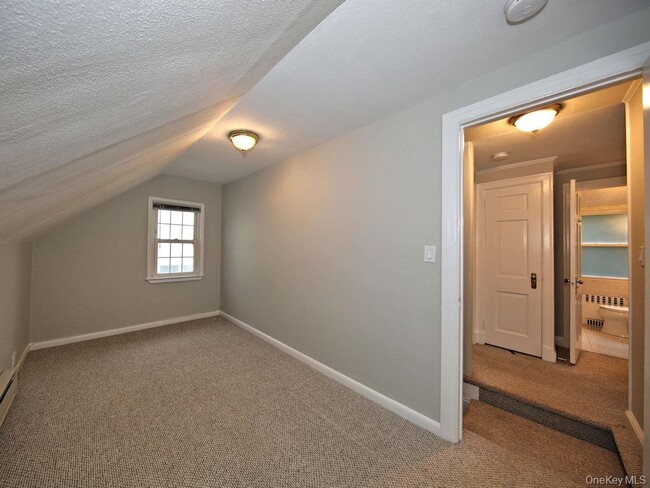 Photo - 218 Lincoln Ave Unidad 2nd floor