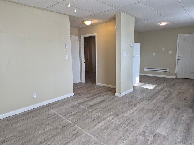 Living Rm - 287 Mountain View Rd Unit 2