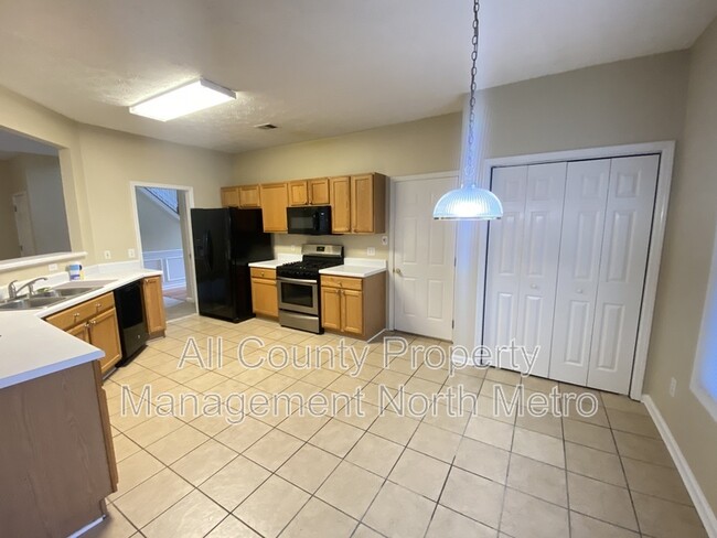 Photo - 183 Weatherstone Dr