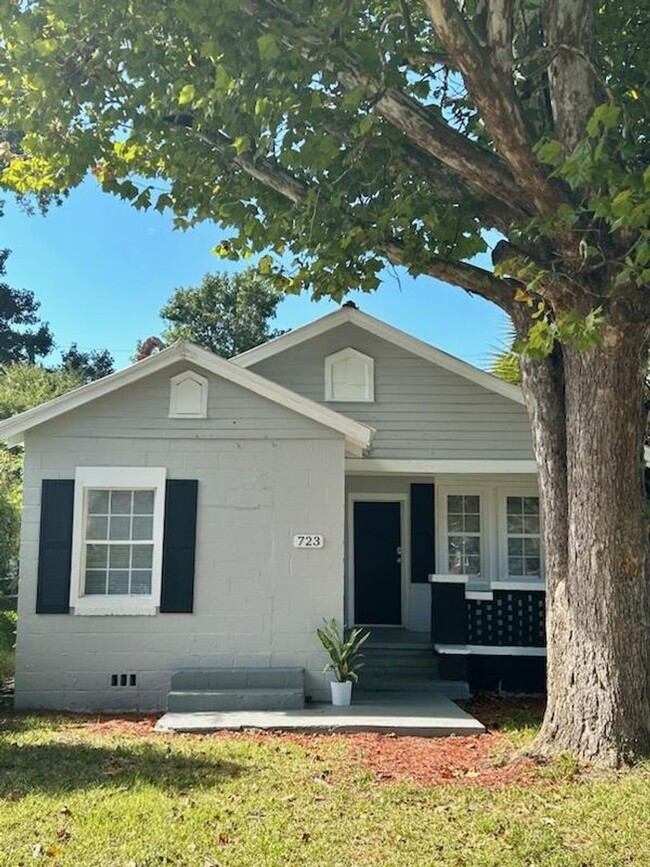 Large 3BR/1BA Near Downtown Savannah Home ... - Large 3BR/1BA Near Downtown Savannah Home ...