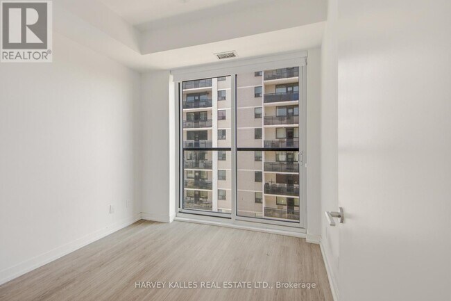 Photo - 94 Eastdale Ave