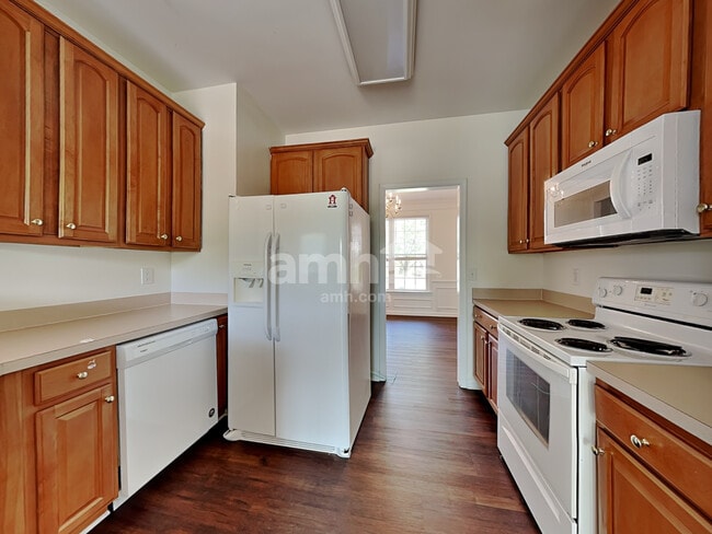 Photo - 341 Surrywood Dr Casa