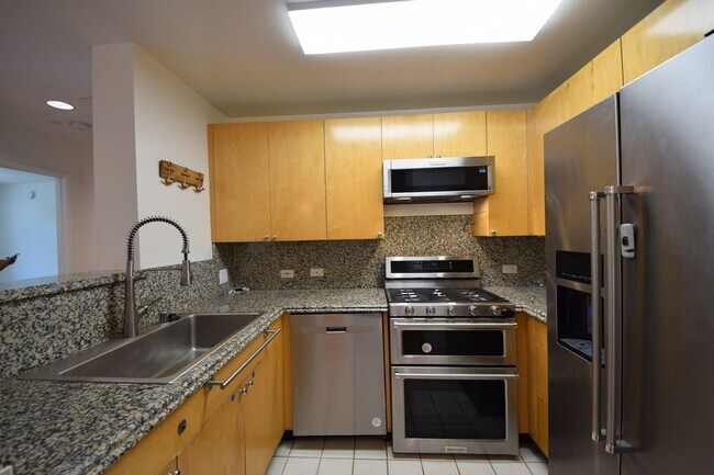 12222 Wilshire Blvd Unit 208