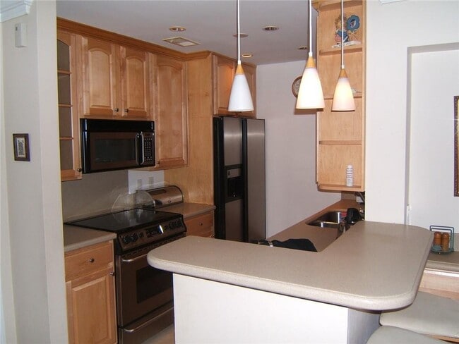 Building Photo - 4209 Pine Heights Dr NE Unit 4209 Rental