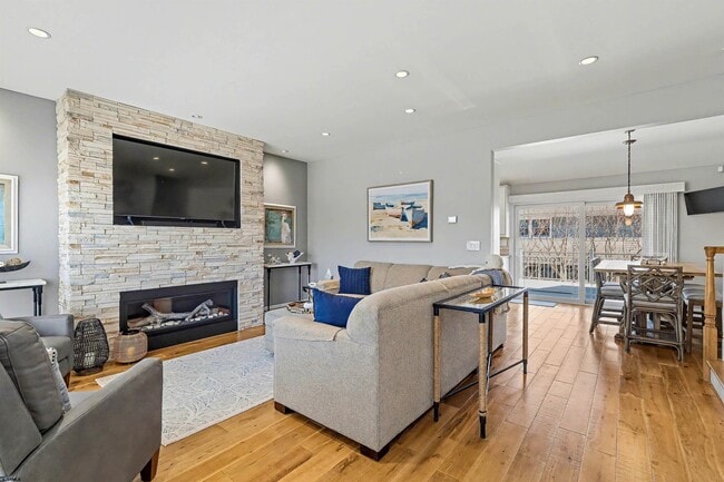 Photo - 517 N Cornwall Ave