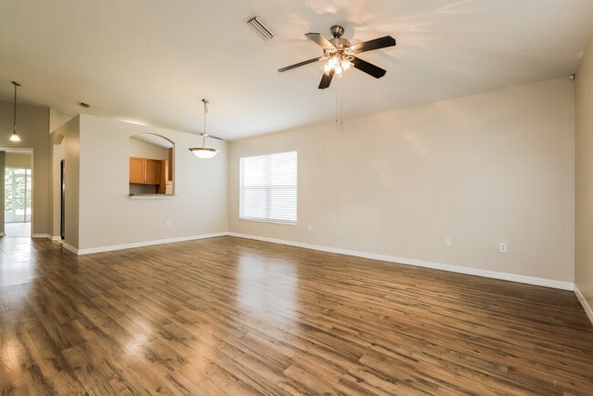 Photo - 1036 Lake Shore Ranch Dr