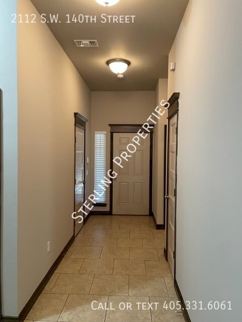 Photo - 2112 SW 140th St