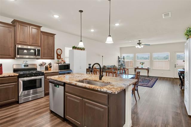 Photo - 7839 Ashwood Dr