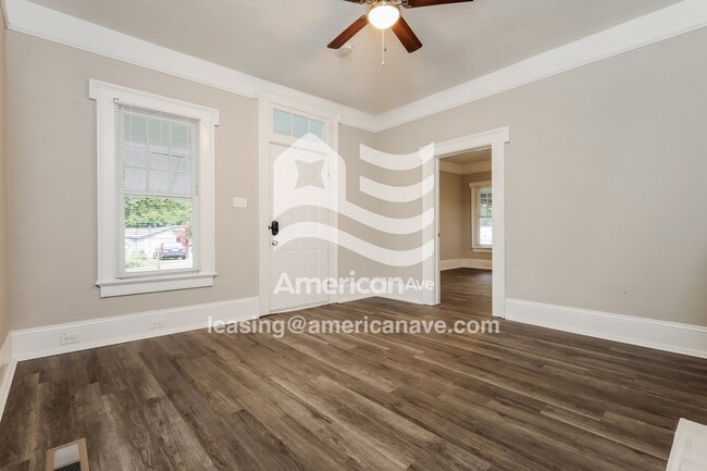 Photo - 2008 9th Ave