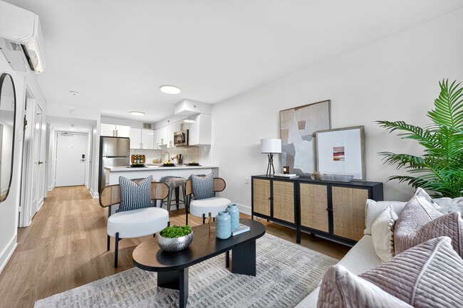 Building Photo - Elora