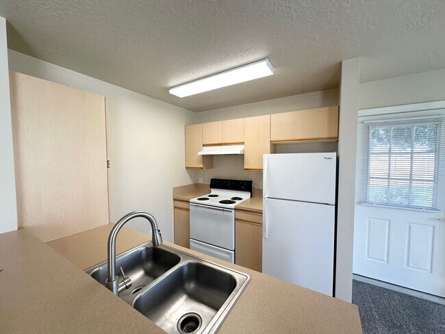 Photo - Corsair Lane 2 Unit 102