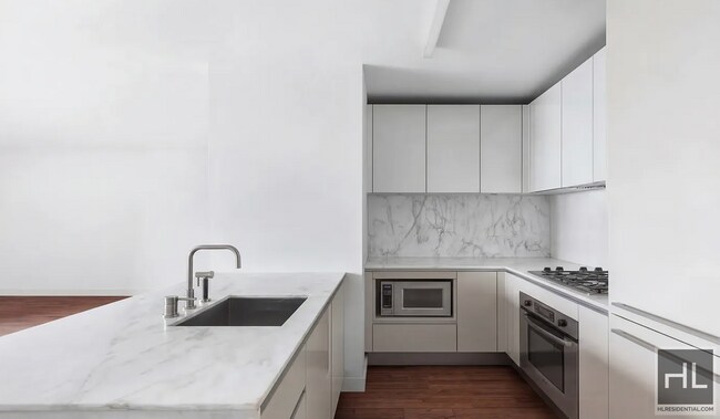 Photo - 322 WEST 57 STREET Unit 47V