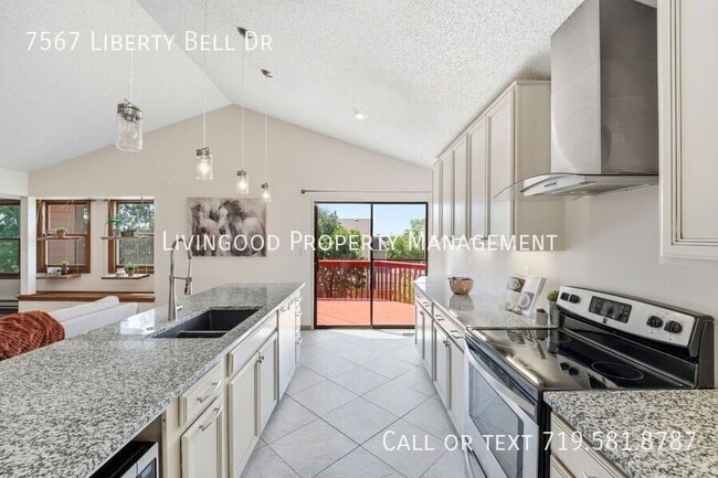 Photo - 7567 Liberty Bell Dr