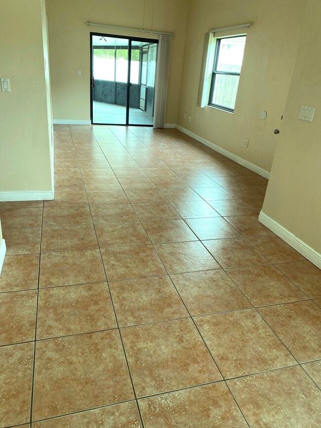 Photo - 4 Prosperity Ln