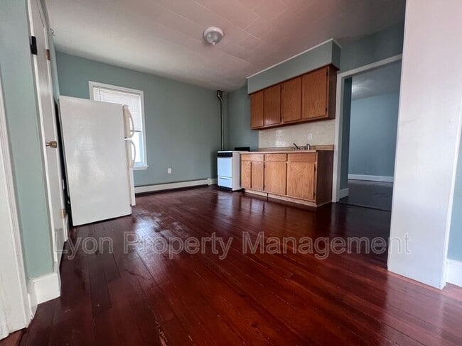 Photo - 200 Benefit St Unit 1F