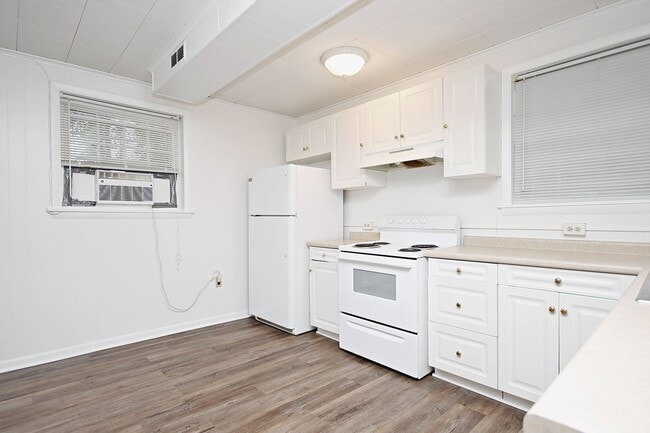 Photo - Fry's Spring Basement Apartment Unit Sunset Rd 2423 #B