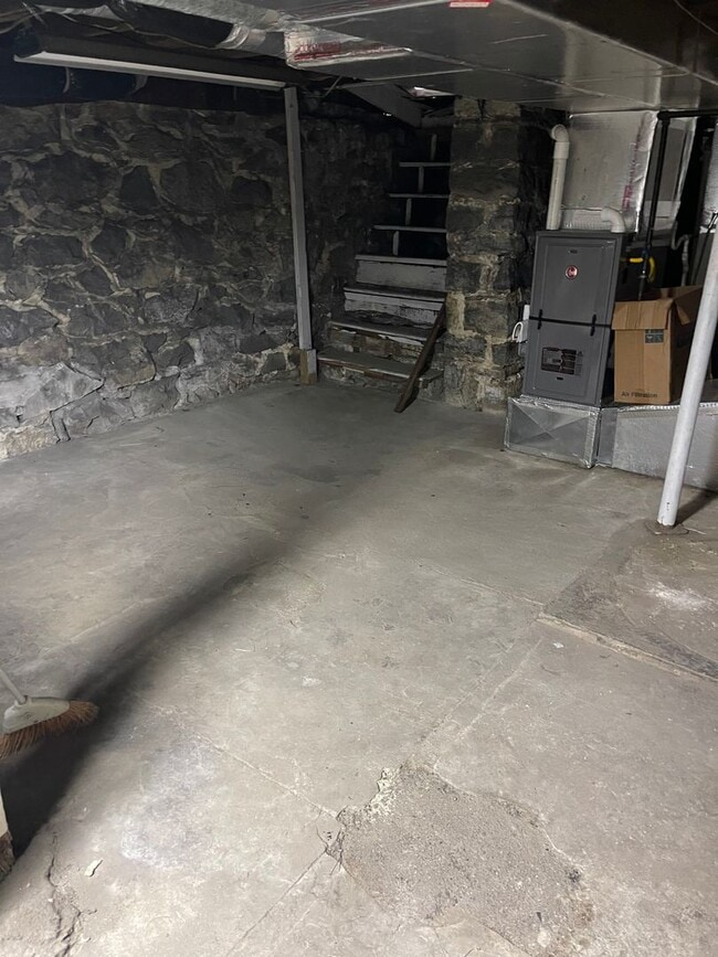 Photo - 423 N Hanover St Unit Apt 1