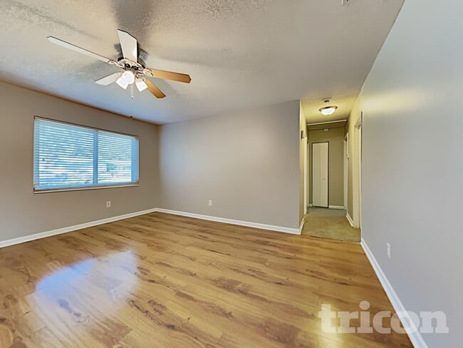 Photo - 12293 103rd St N