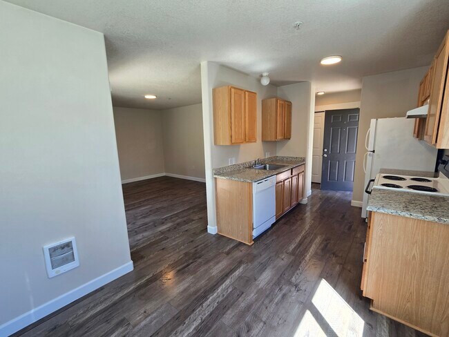 Photo - Pioneer Village Apartments
