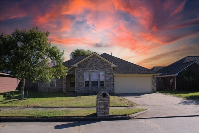 Building Photo - 1413 29th Ave N