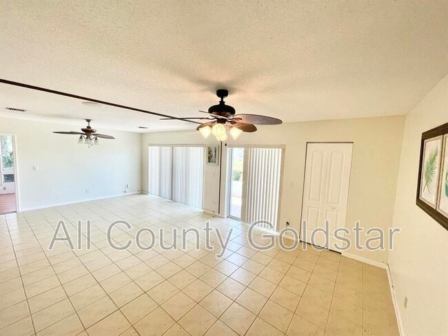 Photo - 437 Wexford Cir