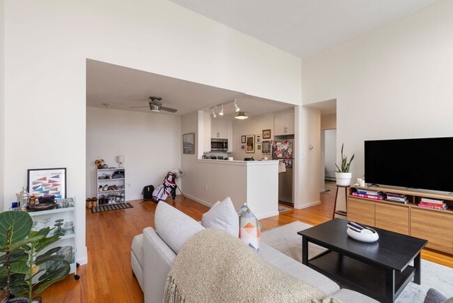Photo - 80 Beaumont St Unit 204