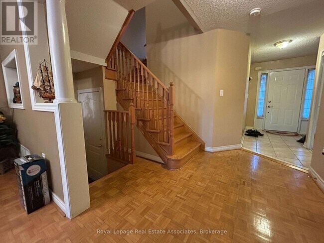 Photo - 122 Pressed Brick Dr