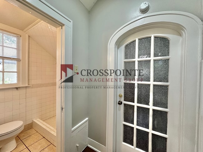 Photo - College Ave Triplex Unit B- Downstairs