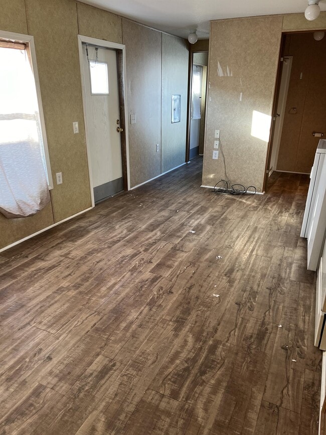 Photo - 506 33rd Ave NW