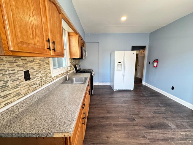 Photo - 244 Amherst St Unidad 1