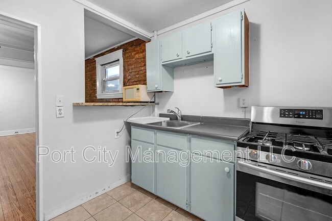 Photo - 4032 Roland Ave