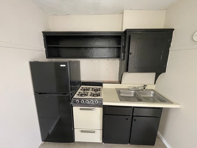 Photo - Biston Apartments