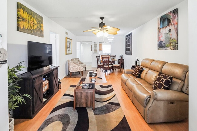 Building Photo - 6650 Royal Palm Blvd Unit 104c