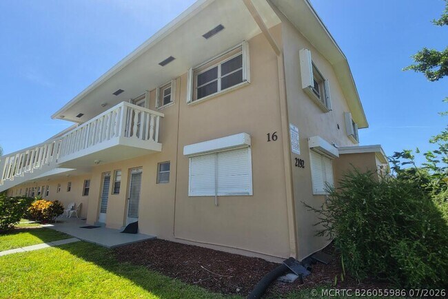 2192 NE 1st Way Unit 103