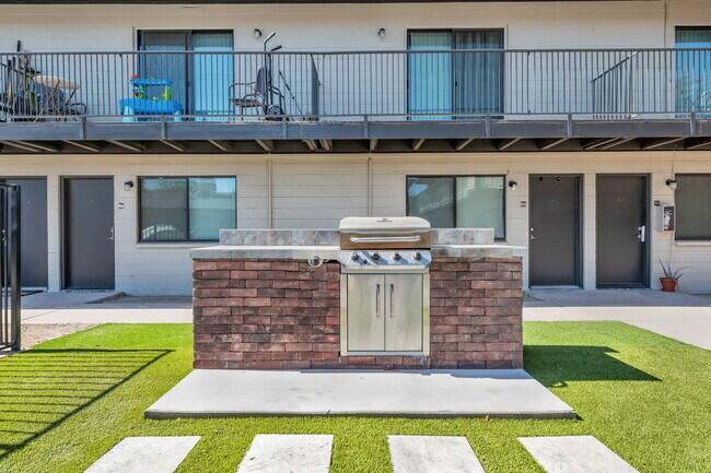 Photo - The Harlow Apartments