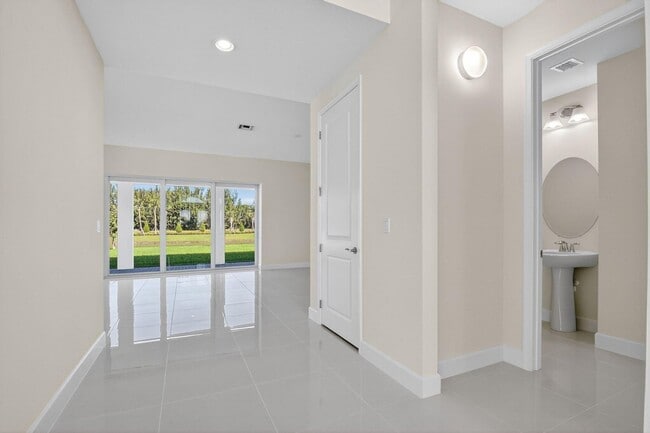 Photo - 15120 Wildwood Cir