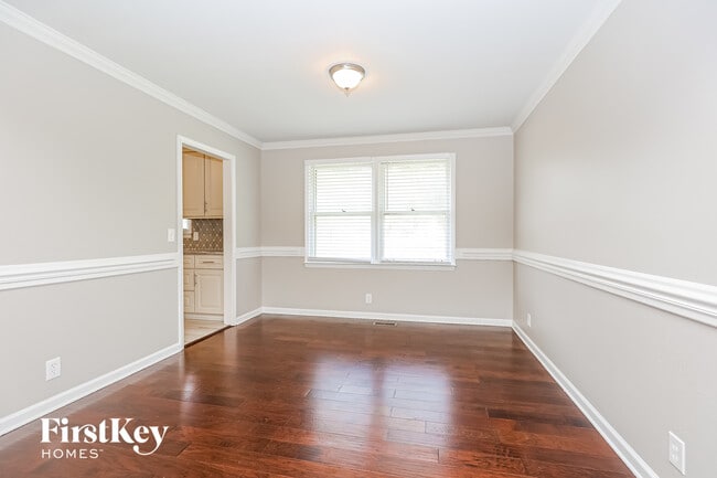 Photo - 345 Highfield Dr