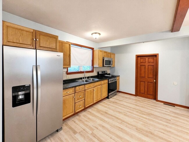 Photo - Beautiful 2 Bedroom Home in Lowell