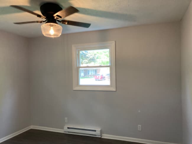 Photo - 391 Lynn Dr Unit 1