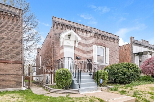 Photo - 4434 Gannett St