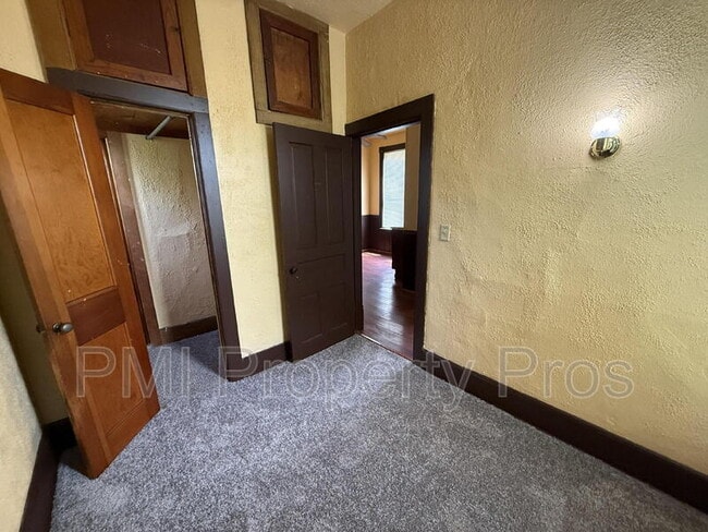 Photo - 2441 Dr. William Finlayson St